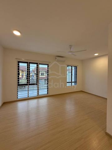 For Rent Unit Double Storey Puchong Tekali Brand New 1