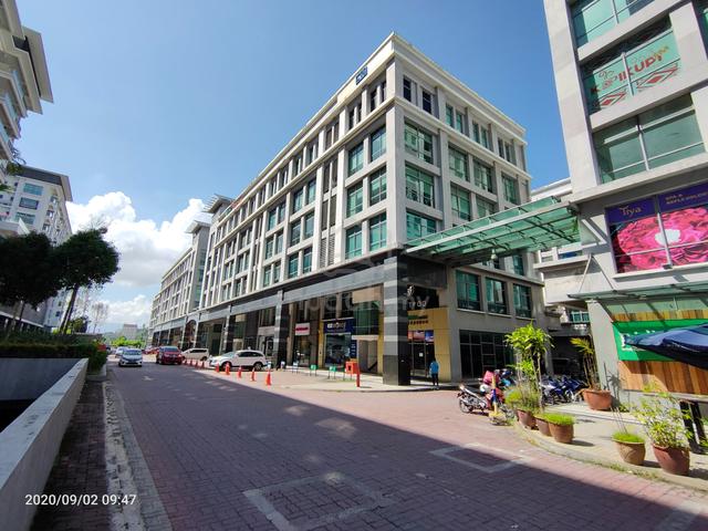 KK Times Square Signature Office | Partial Furnished 1
