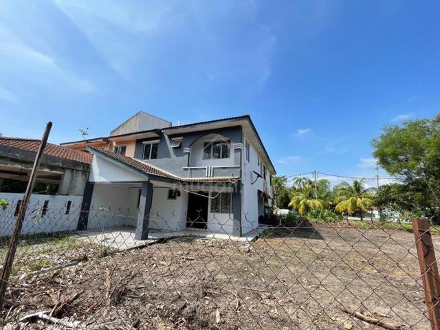 BIG CORNER !! 2 Storey Semi D Cluster Putra Perdana Puchong for Sale 1