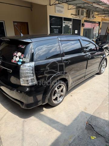 Toyota Wish 2.0S SOLID - 4