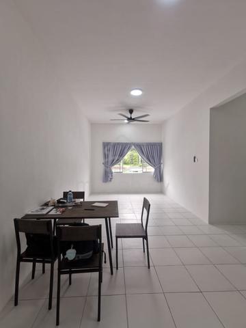 Residensi Acacia 1