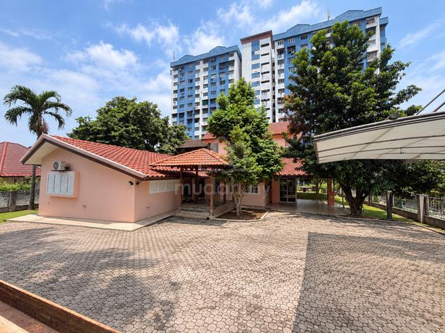 JACKPOT PRICE🔥🔥1.5-Storey Bungalow, SS1 Kampung Tunku, Petaling Jaya 1