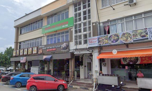 Taman Nusaa Bestari 3 Storey Shoplot Below Market 20% 4