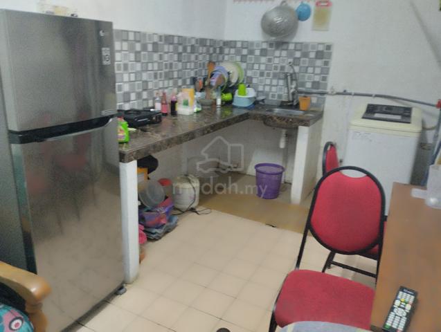 Bilik kosong - Taman Desa Serdang  1