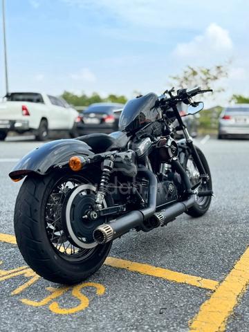 Used HARLEY DAVIDSON SPOSTER 48 LOW RIDER ST CVO - photo 8 of 9