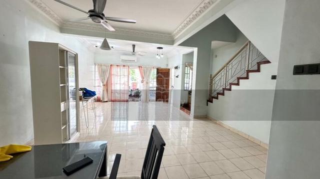 Value Buy in Bandar Kinrara BK5 | Renovated Freehold Home Near LRT 1