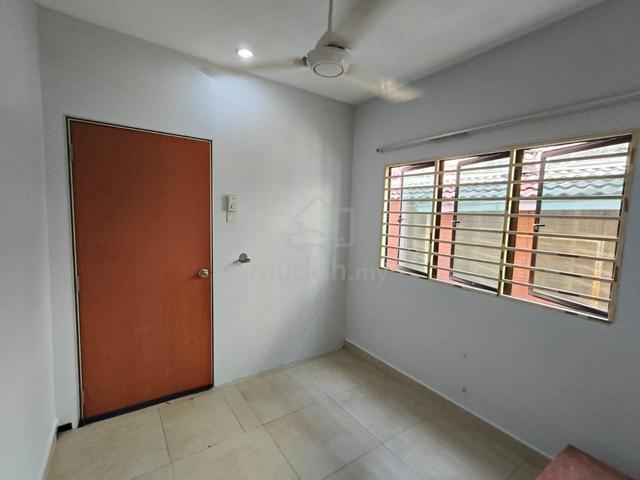 Limited USJ6 Male Single Room @ 2-Sty House for Rent 1
