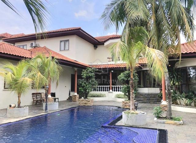 FREEHOLD Double Storey Bungalow With Pool Country Heights Kajang SEL 1
