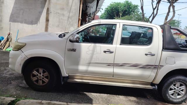 2011 Toyota HILUX 3.0 G MY05 KUN26R FACELIFT II - 1