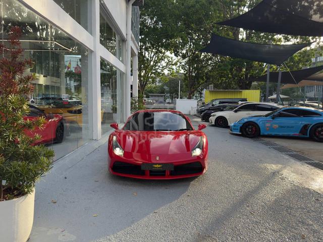 2016 Ferrari 488 3.9 GTB (A) - 1