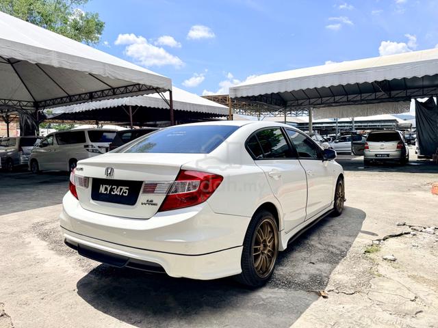 2015 Honda CIVIC 1.8 S FACELIFT (A) - 4