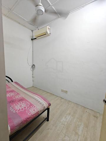 Room rental bukit Indah 1