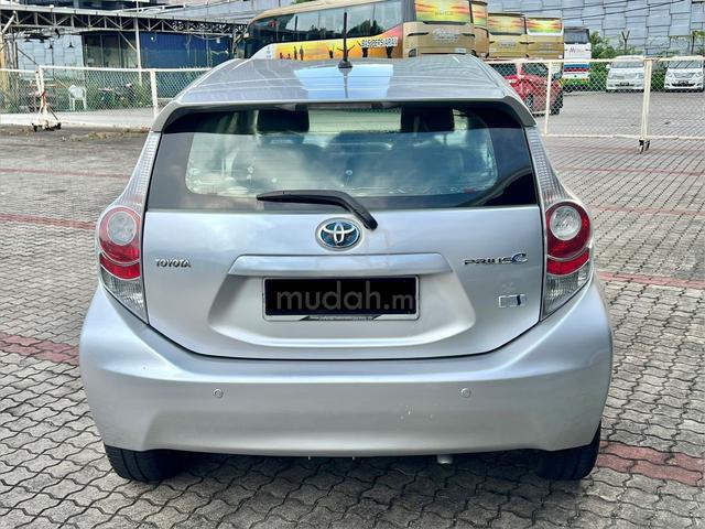 2013 Toyota PRIUS C 1.5 HYBRID (A) 80K KM F/S REC - 4