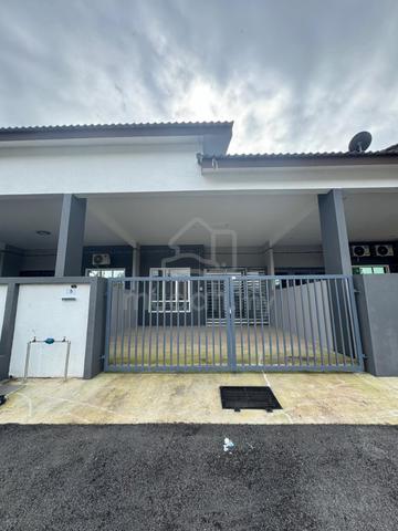 Teres 1 Tingkat di Kg Padang Jaya Untuk Disewa 1