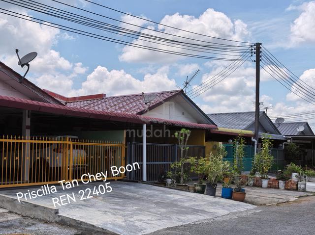 Rumah teres setingkat tepi jenis besar, Duranda Emas, Siburan Batu 18 1