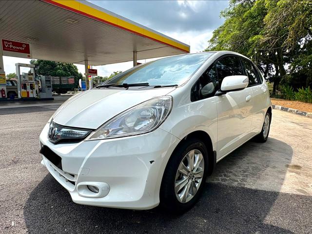 2013 Honda JAZZ 1.3 (HYBRID) FACELIFT (A) - 1