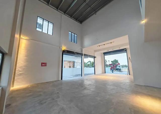 New 3 Storey Semi-D Factory Low downpayment at Menglembu 3