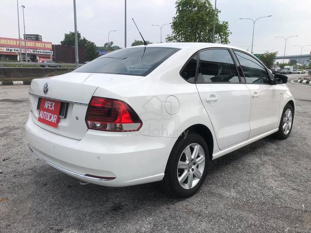 Volkswagen VENTO 1.6 (A) LEATHER SEAT LIKE NEW - 2