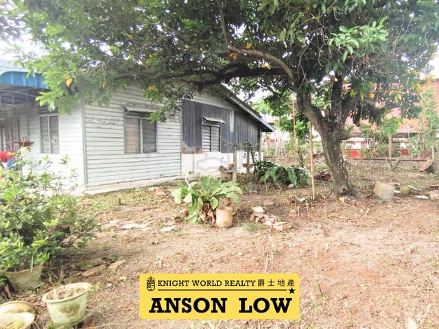 [ FOR REBUILD ] 1 Storey Bungalow | Land 4,597sf | Island Glades 3