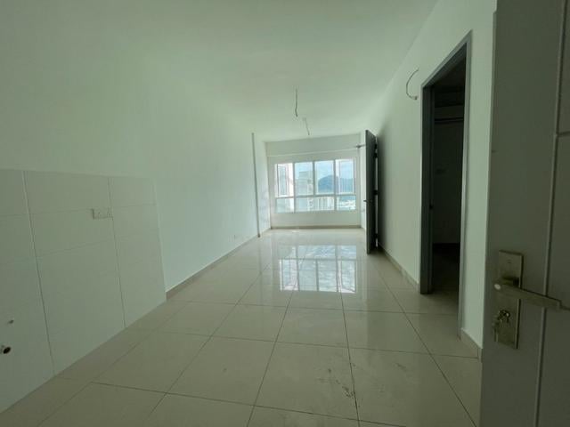 Tropicana Bay Residences @ PWC 1