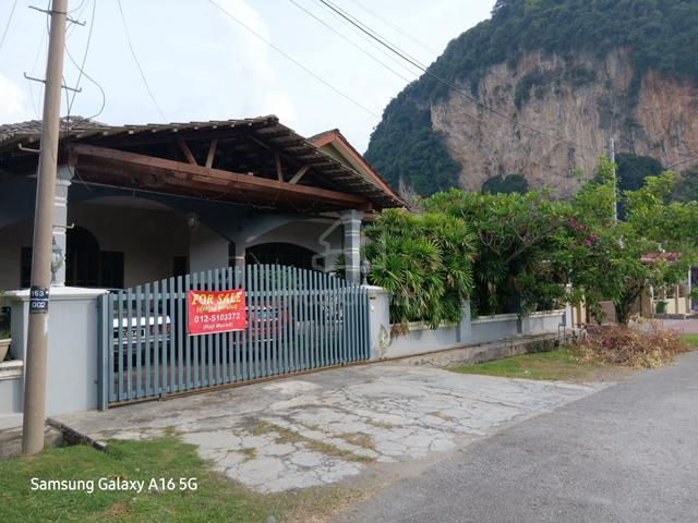 Perak Ipoh Leasehold Bungalow House For Sale 1