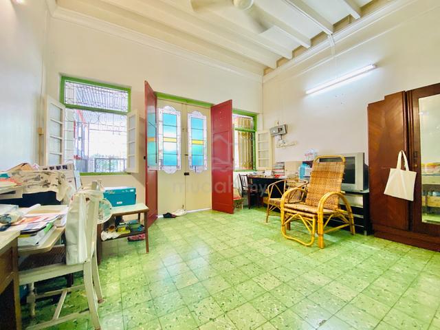 RARE DEAL ! Jalan Kebun Nyior Nyiur 2000sf 2STY TERRACE Georgetown 1