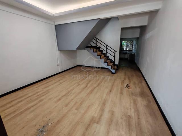 Kulai, Saleng, Jalan serunai, 2 storey lowcost, renovated, full loan 1