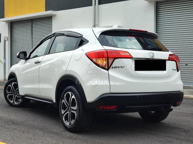 HONDA HR-V 1.8 V F/S/R AT HoNDA TIP TOP CONDITION - 2