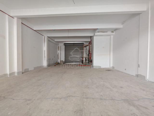 Semi D Factory Sale Serdang perindustrian,Seri Kembangan, Selangor 1