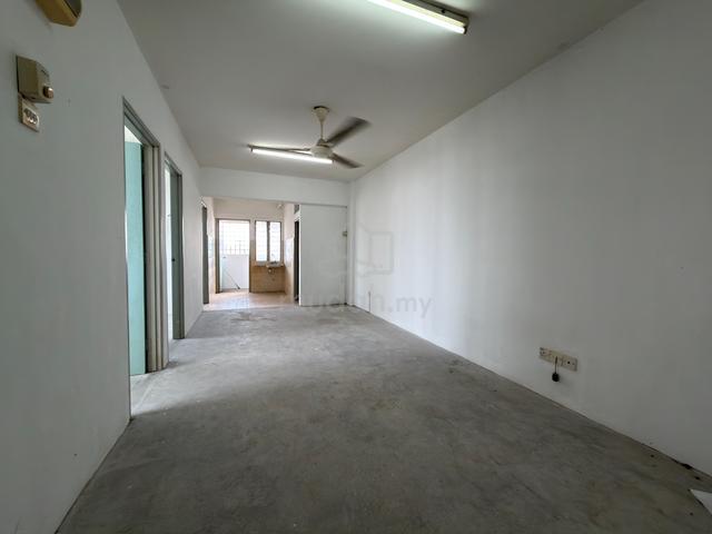 Pandan Ria Apartment (Block D) 1