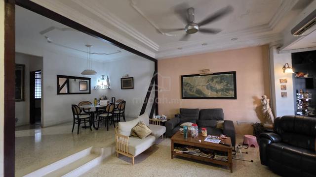 Taman Perling Jalan Belibis Double Storey 22x76 Renovated Furnished 1