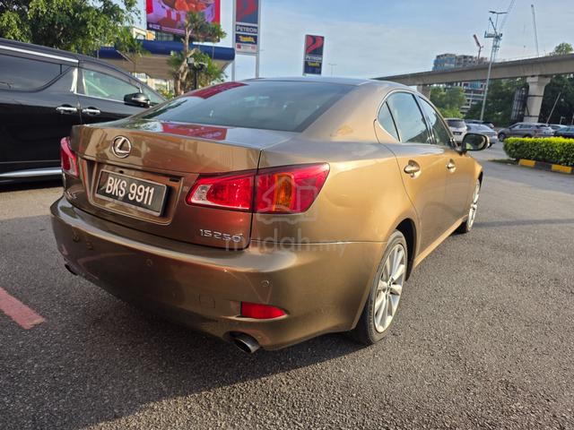 2010 Lexus IS250 2.5 FACELIFT (A) - 2