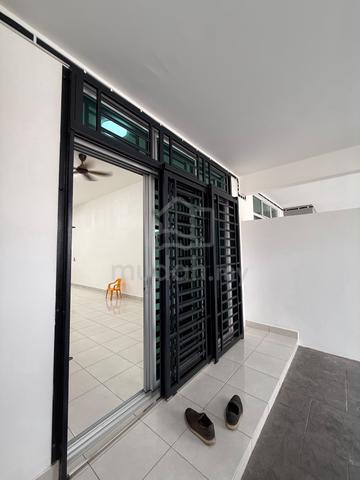 Almost Fully Furnished Kulai IOI G& G STTH For Rent 1
