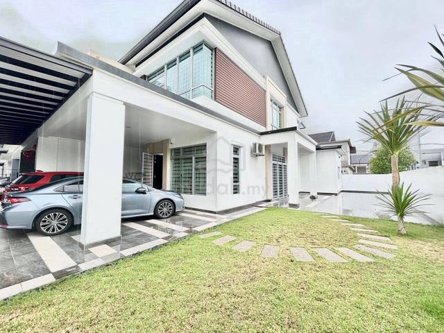 Fully Renovated 2 Storey Corner Iconia Garden Taman Impian Emas 1