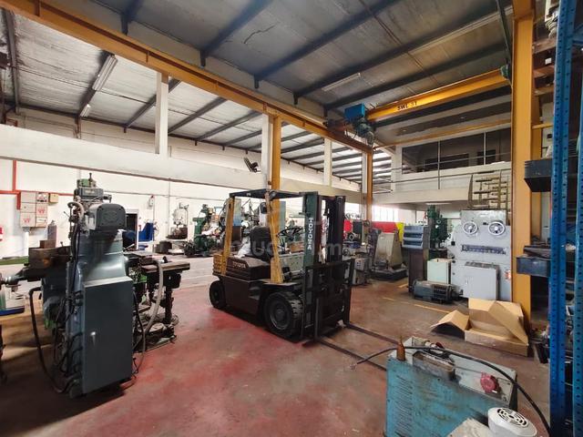 Mount Austin Single Storey Factory 2adjoining Unit Full Covered 1
