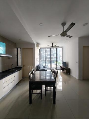 D' Pristine @ Medini 1