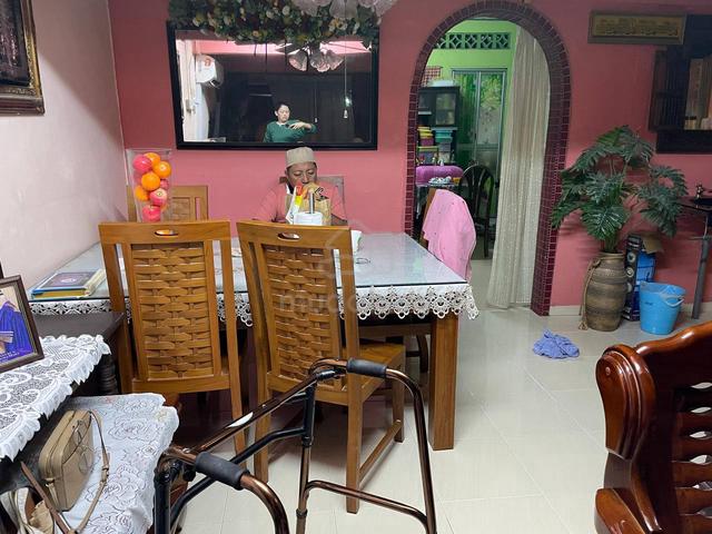Rumah Murah Taman Soga Batu Pahat Untuk Dijual‼️‼️ RENOVATION😍😍😍 5