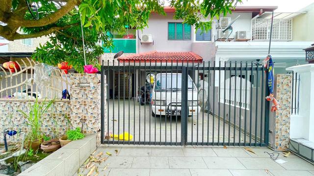 GREAT LOCATION!! Double Storey Terrace Pandan Jaya KL HOT AREA 1
