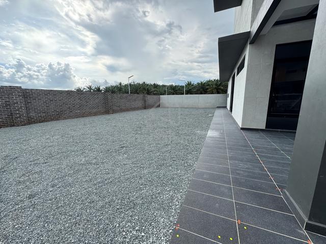D’art hill residence bukit seni kulai 3 storey branc new corner new‼️ 3