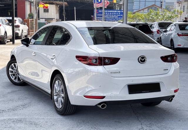 2023 Mazda 3 1.5 CAR KING-10K KM SUPER LOW MILEAGE - 2