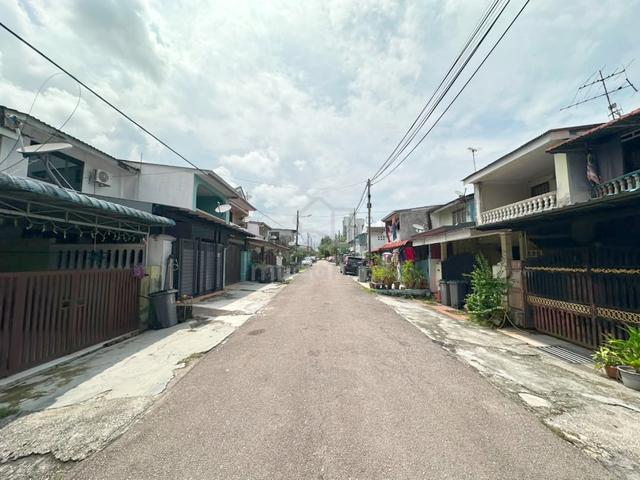 Double Storey # Bandar Permas Jaya Megah Ria Senibong Johor Bahru 1