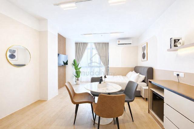 The Suite 1