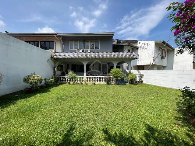 Taman Melawati 2 storey Terrace Freehold Large backyard garden 1