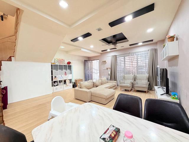 RENOVATED 2 Storey Bukit Saujana Bandar Saujana Utama Sungai Buloh 1