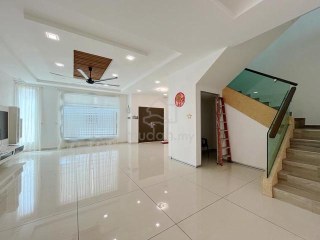 Renovated 2 Storey Semi D Taman Derga Indah Jln Datuk Kumbar For Sale 1