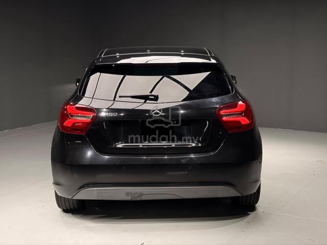 2018 Mercedes Benz A180 1.6 AMG (A) - 4
