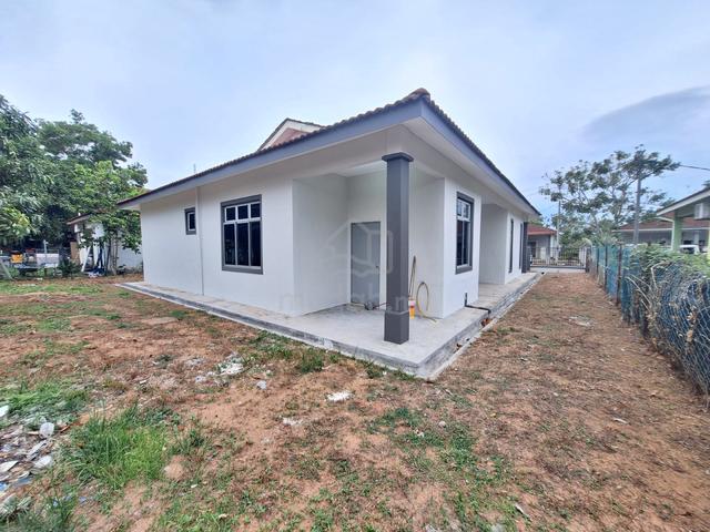 BANGLO BANDAR SRI IMPIAN [5403sqft / Just Refurbished] 1