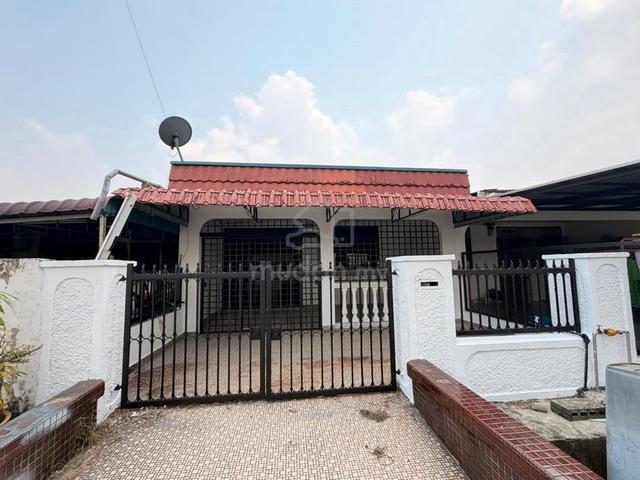 Single storey Taman Desa Rahmat Angsana 1