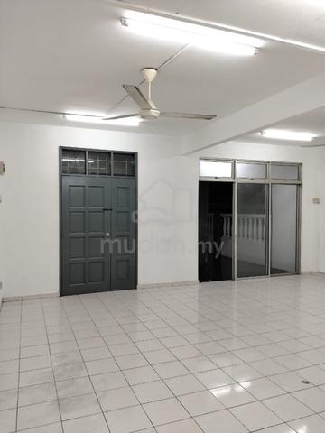 Taman Mawar Sepang 4Rooms Double Storey House Near KIP Mall 1