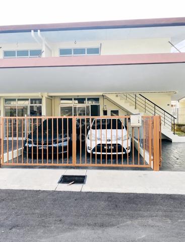 Townhouse Ground Floor Corner Unit Below Market 1